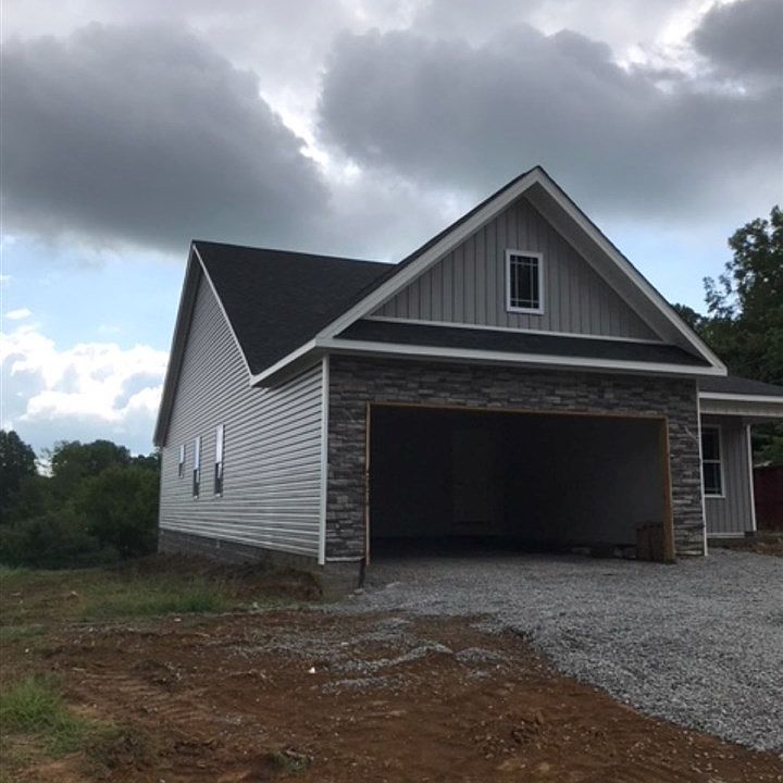 2nd image of 206 Paradise St