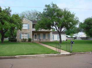 506 E Reuss Blvd, Cuero, TX 77954