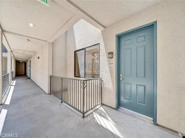 230 S Jackson St #206, Glendale, CA 91205
