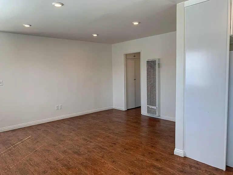 2300 Delaware St #5 — Photo 7