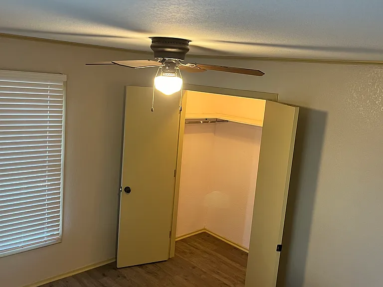 202 E Oklahoma Ave #8 — Photo 11