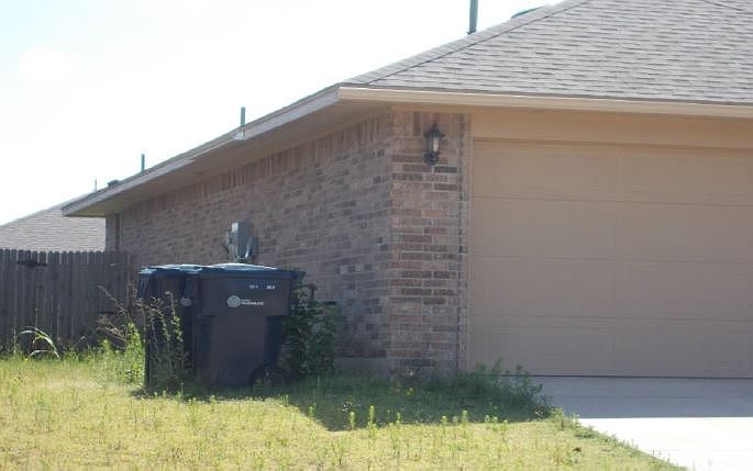 2nd image of 1116 Laurel Creek Dr