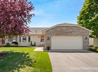6160 Pebble Dr, Allendale, MI 49401
