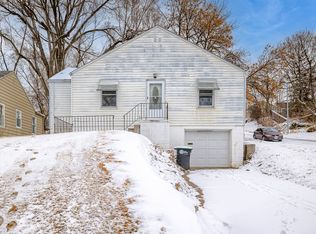 6905 N 33rd St, Omaha, NE 68112