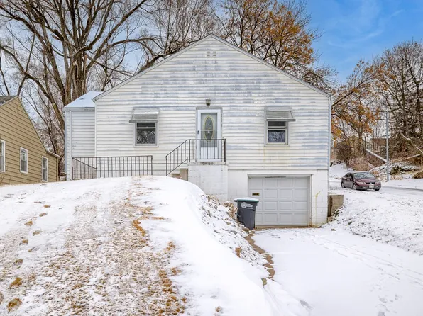 6905 N 33rd St, Omaha, NE 68112