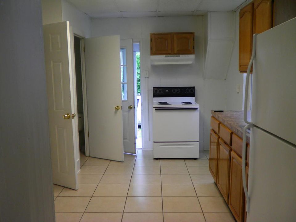 ceramic tile kitchen