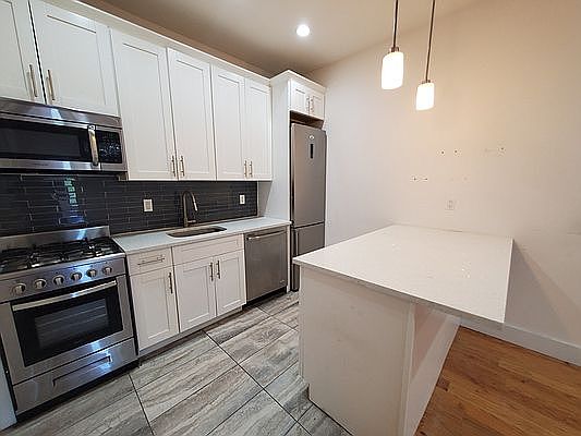5th image of 2285 Adam C Powell Blvd #4S