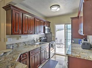 1965 Ala Wai Blvd APT 3, Honolulu, HI 96815