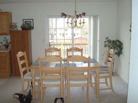 Open & Bright Dining Area