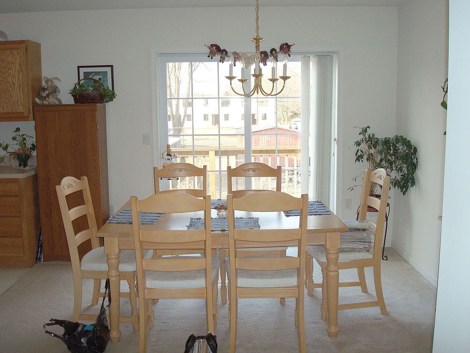Open & Bright Dining Area