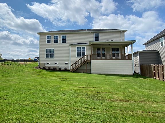 2nd image of 1635 Davenport Dr
