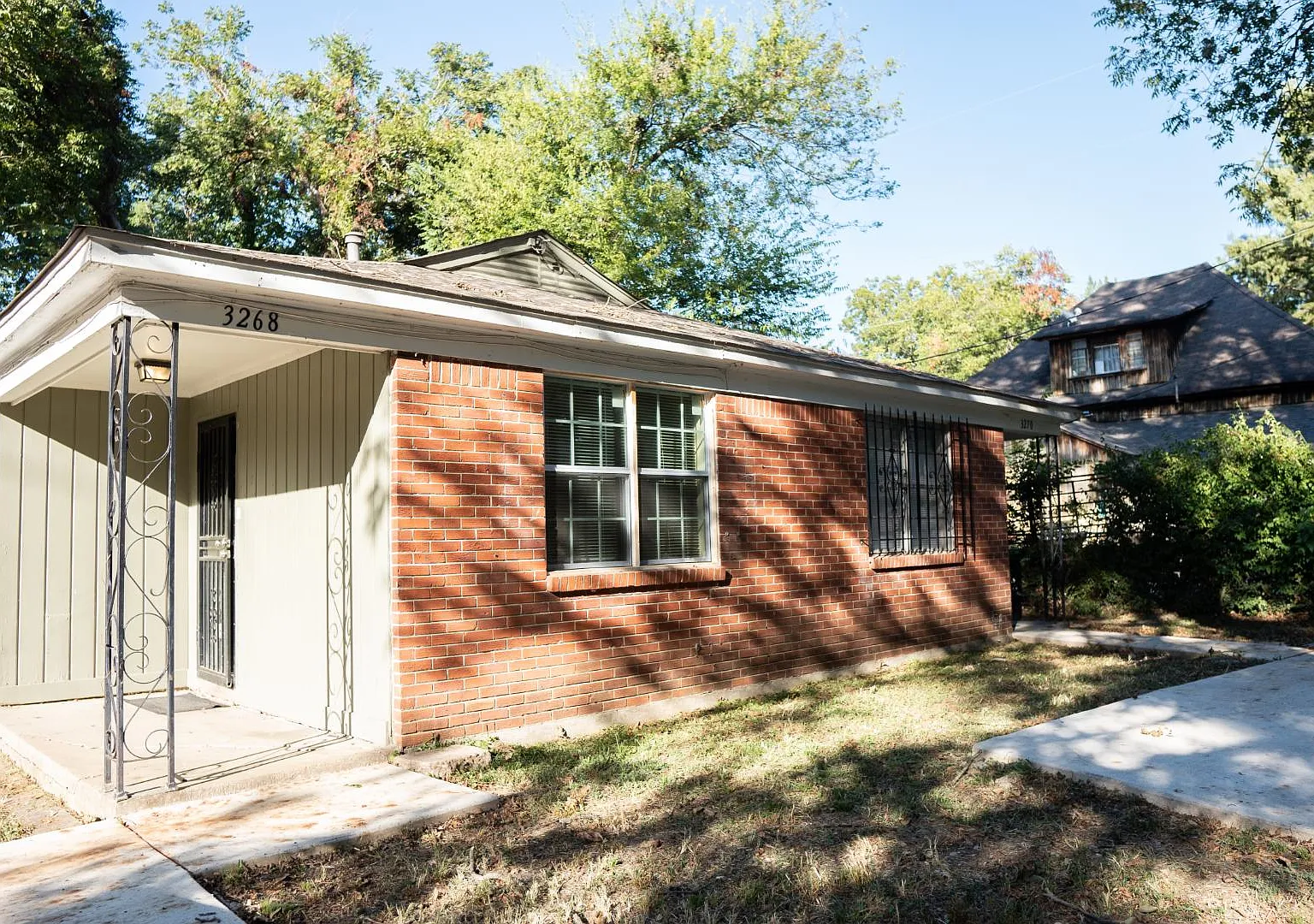 3268 Powell Ave - Powell Ave. Duplex — Photo 2
