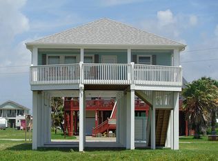 1844 Pompano Ln, Crystal Beach, TX 77650