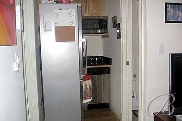 Rented by Bellmarc Realty | media 16