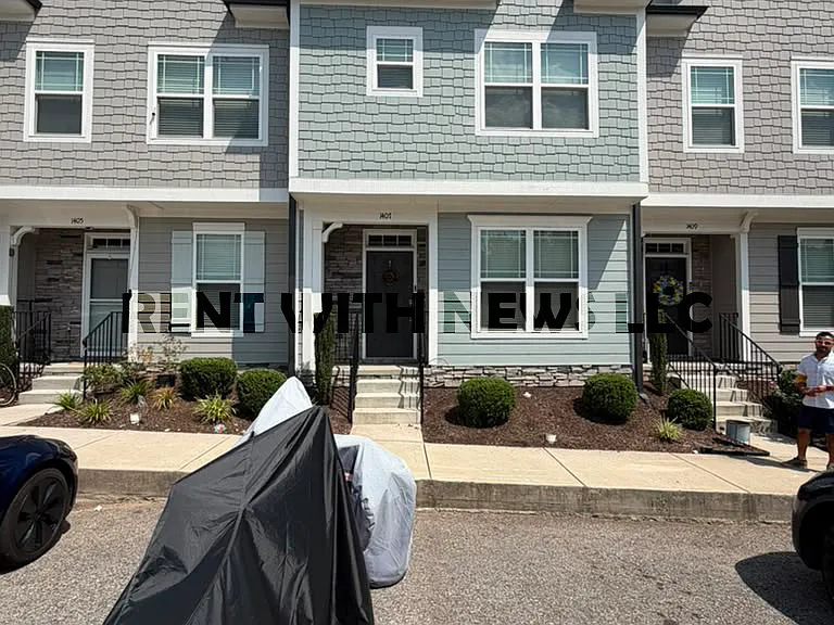 1407 Raines Meadow Dr — Photo 1