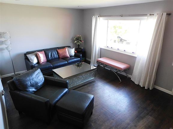 3rd image of 2040 Flamingo Dr