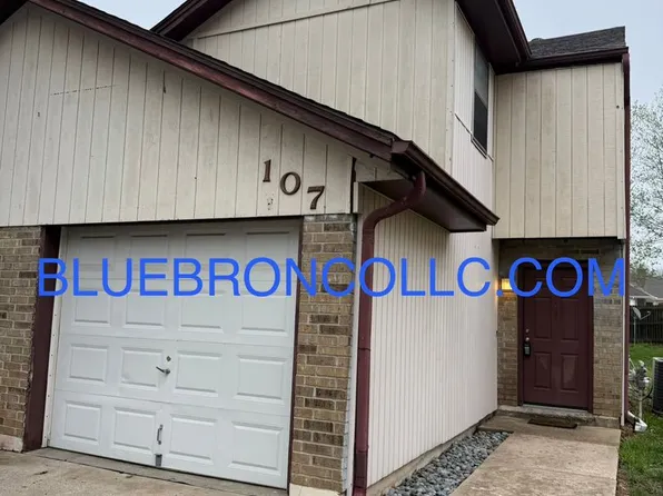 107 SW Oxford Pl, Lees Summit, MO 64063