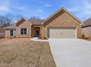 212 Anderson Oaks Dr, Pearl, MS 39208