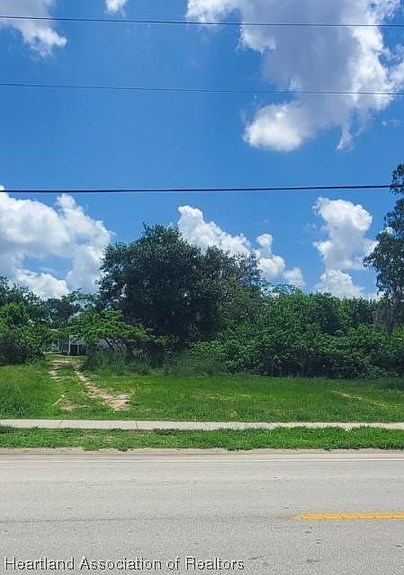 1st image of 1354 Memorial Dr