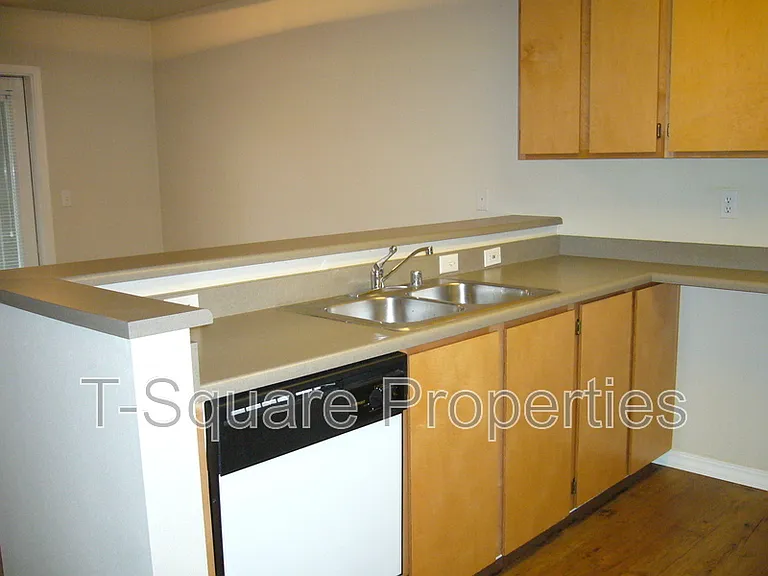 9525 NE 180th St #306 — Photo 7