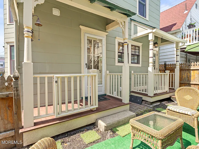 75 Webb Ave #FULL HOUSE WEEKLY — Photo 24