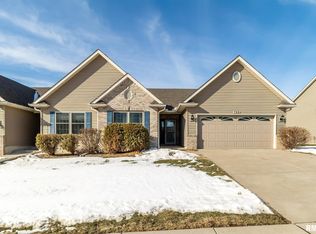 708 Hartz Ct, Le Claire, IA 52753