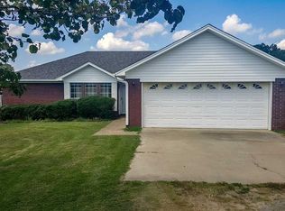 694 Blue Hole Rd, Beebe, AR 72012