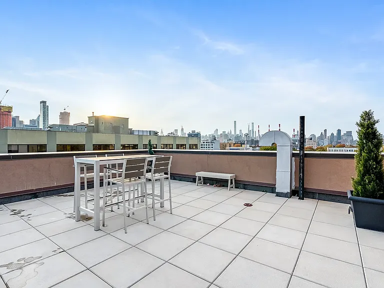 3119 37th Ave #5B — Photo 9