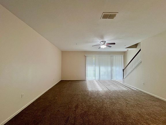 3rd image of 2948 Ashland Ln S