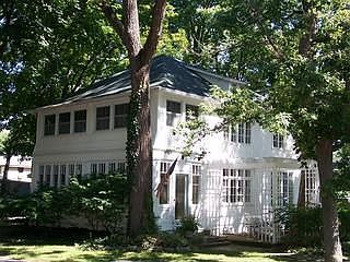 3rd image of 233 Laurel Ave