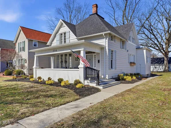 216 1st St, Findlay, OH 45840