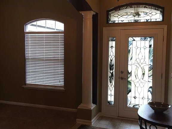 3rd image of 383 Brier Rose Ln