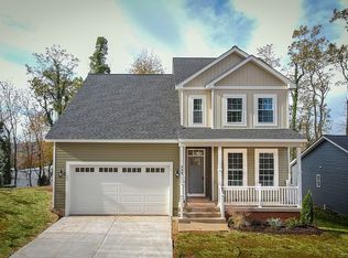 132 S Almond St, Orange, VA 22960