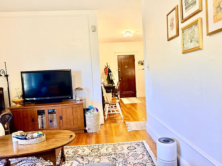 2003 Commonwealth Ave #18 — Photo 6