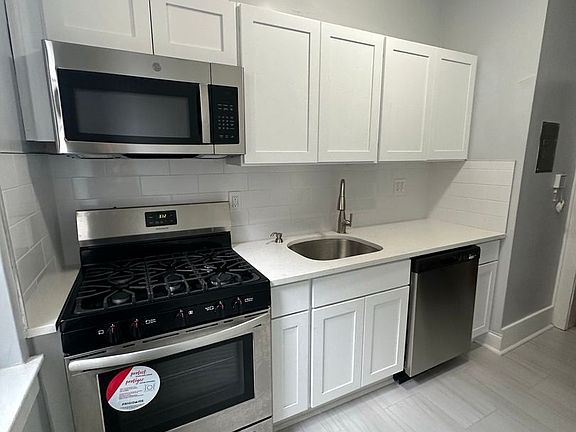 4th image of 1 W Palisades Blvd APT A41