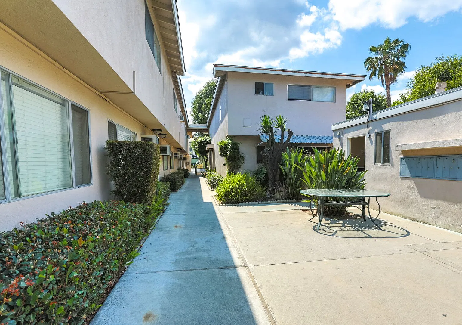1325Alta — Photo 1