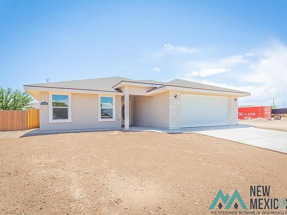 3rd image of 1022 Clover Ln