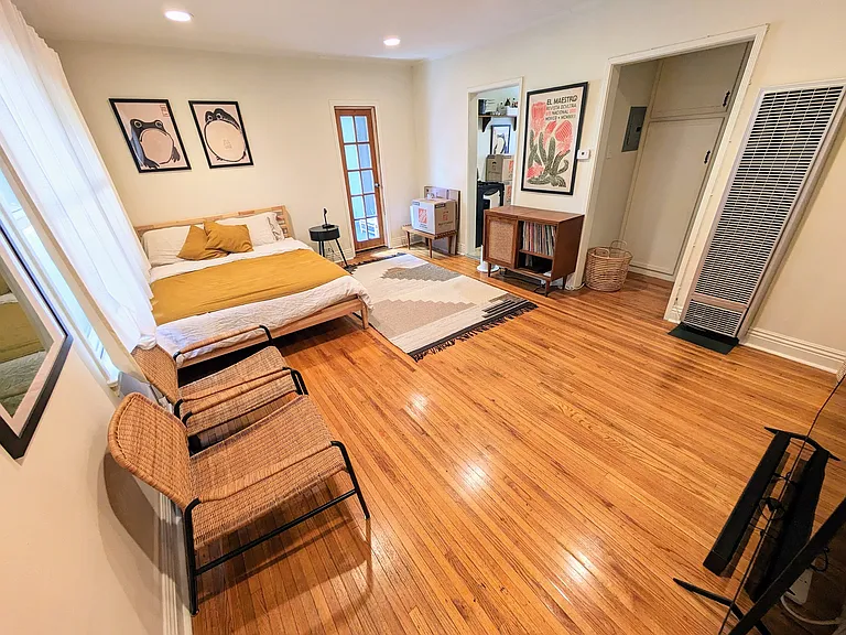 10999 Culver Blvd — Photo 4