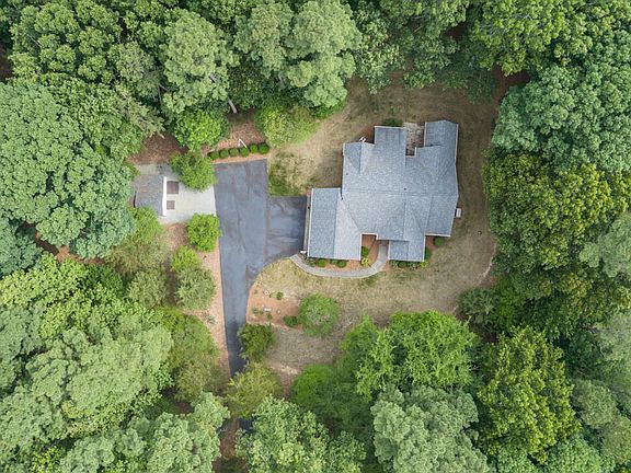 2nd image of 3755 Mallory Ct