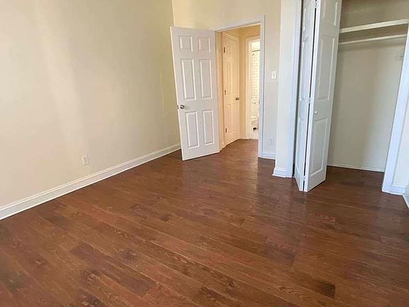 4th image of 31-29 33rd St #3C