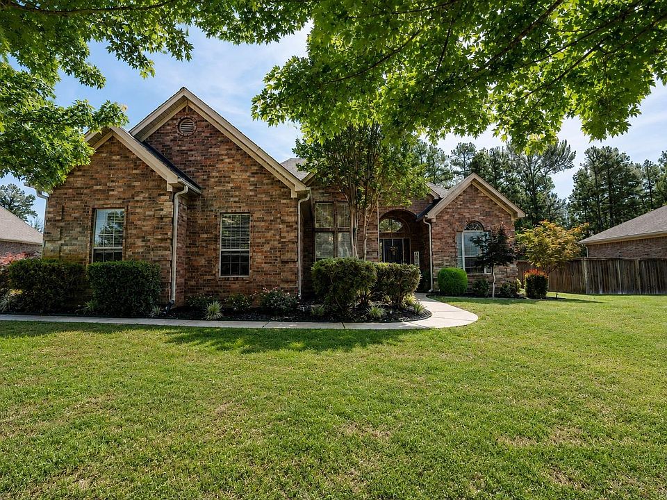 1st image of 1905 Johnson Ln