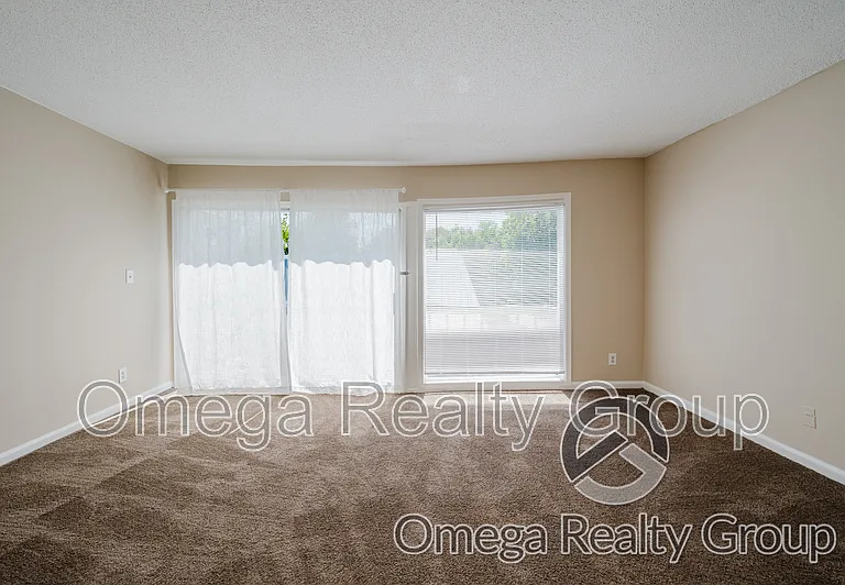 3380 McGehee Rd #H — Photo 5