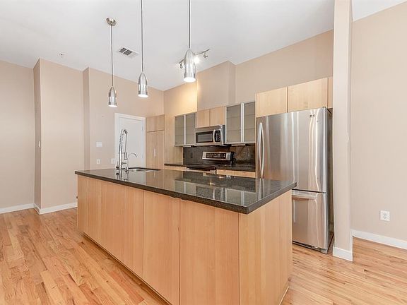 3rd image of 5710 Winsome Ln #4