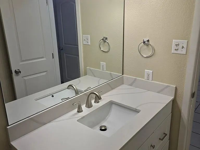 123 N Glenwood Dr #B — Photo 11