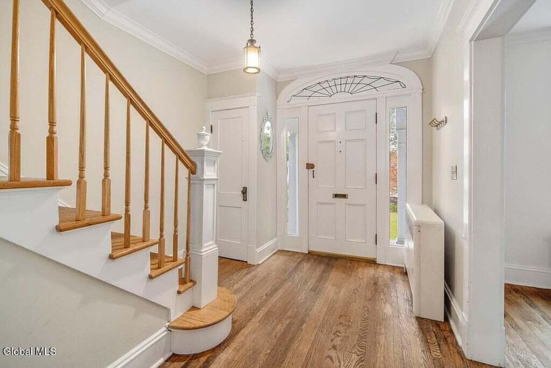 3rd image of 55 Terrace Avenue