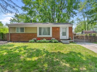 35245 Wick Rd, Romulus, MI 48174