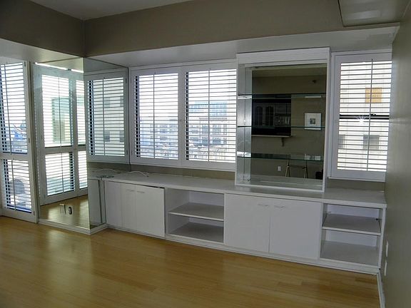 5th image of 1 Daniel Burnham Ct APT 405