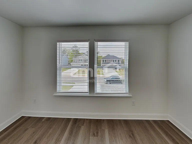 945 Carnelian Ln — Photo 17