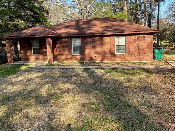 930 N Patterson St, Carthage, TX 75633