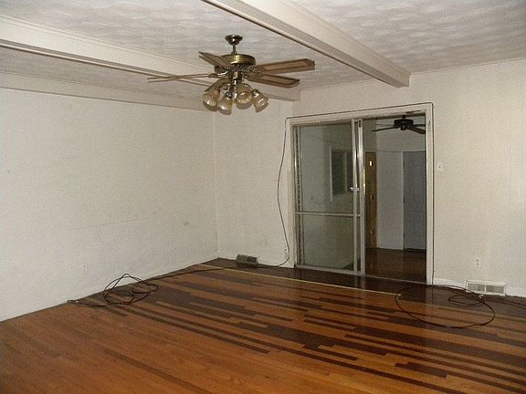 2510 Lockmeade Dr, Memphis, TN 38127